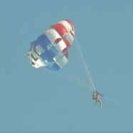 gilligans destin parasailing tours At Destin Florida Parasailing
